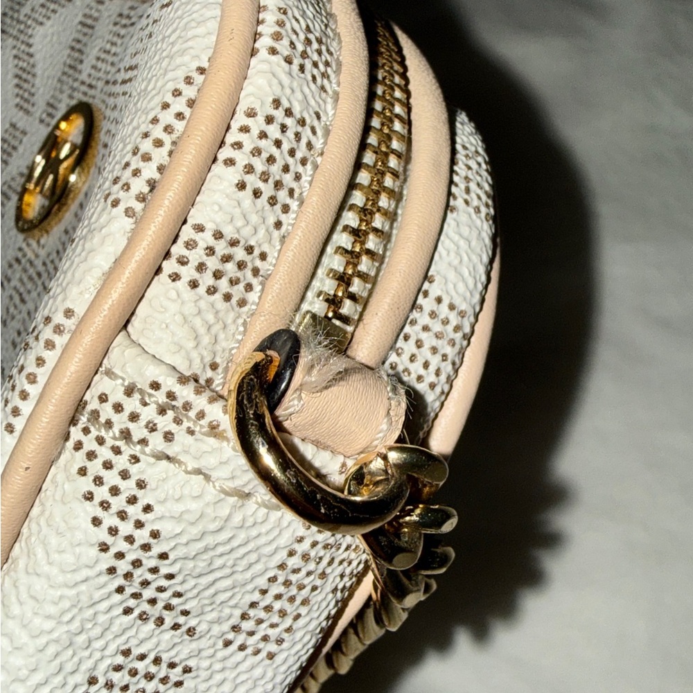 michael kors crossbody purse - Picture 6 of 6